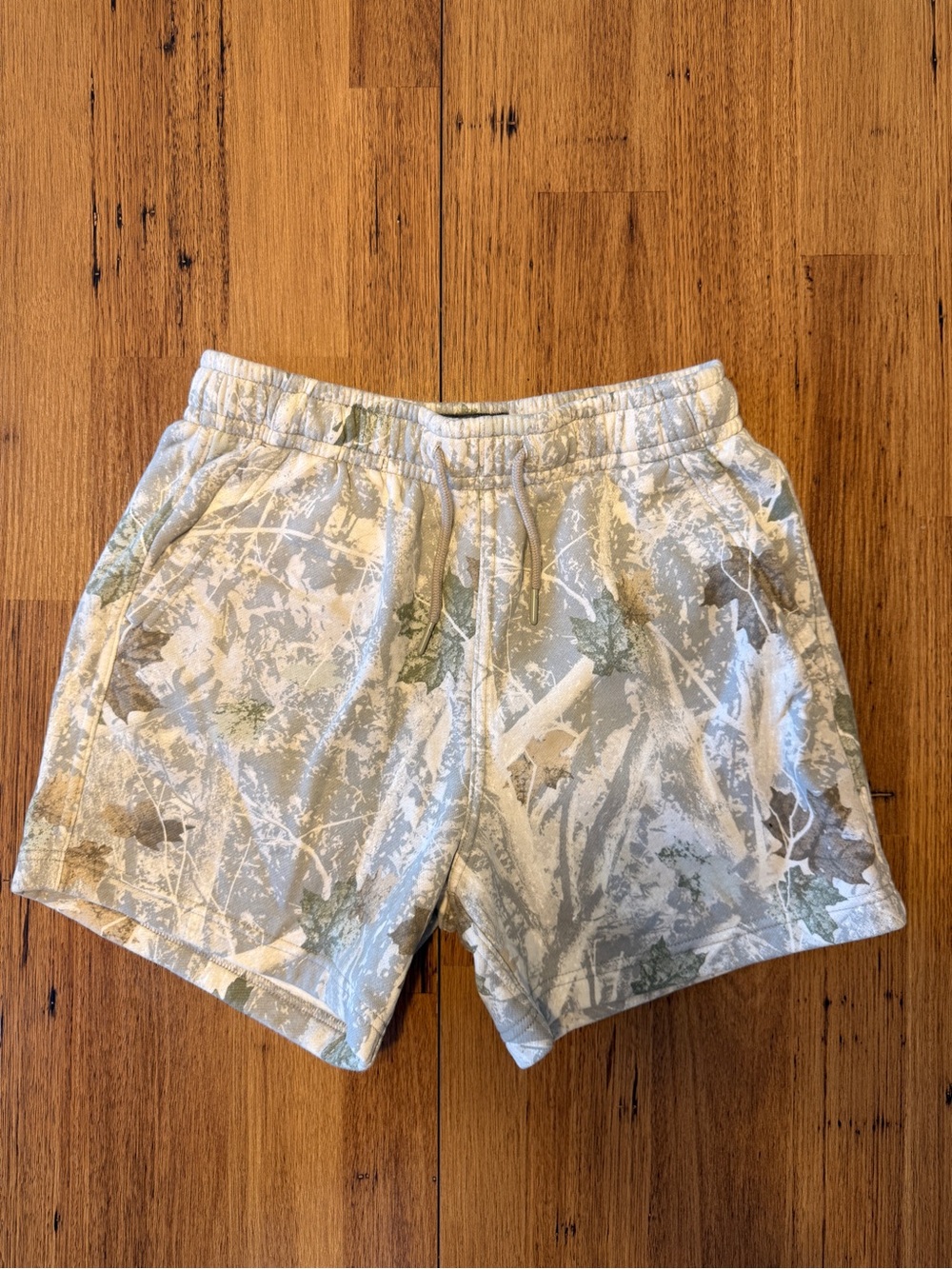 A&F Men Fleece Camo Shorts - Size XS